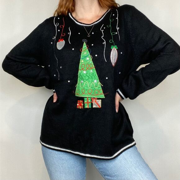 Vintage 90s Oversixed 1X Black & Silver Embroidered Christmas Tree Sweater - Picture 2 of 9